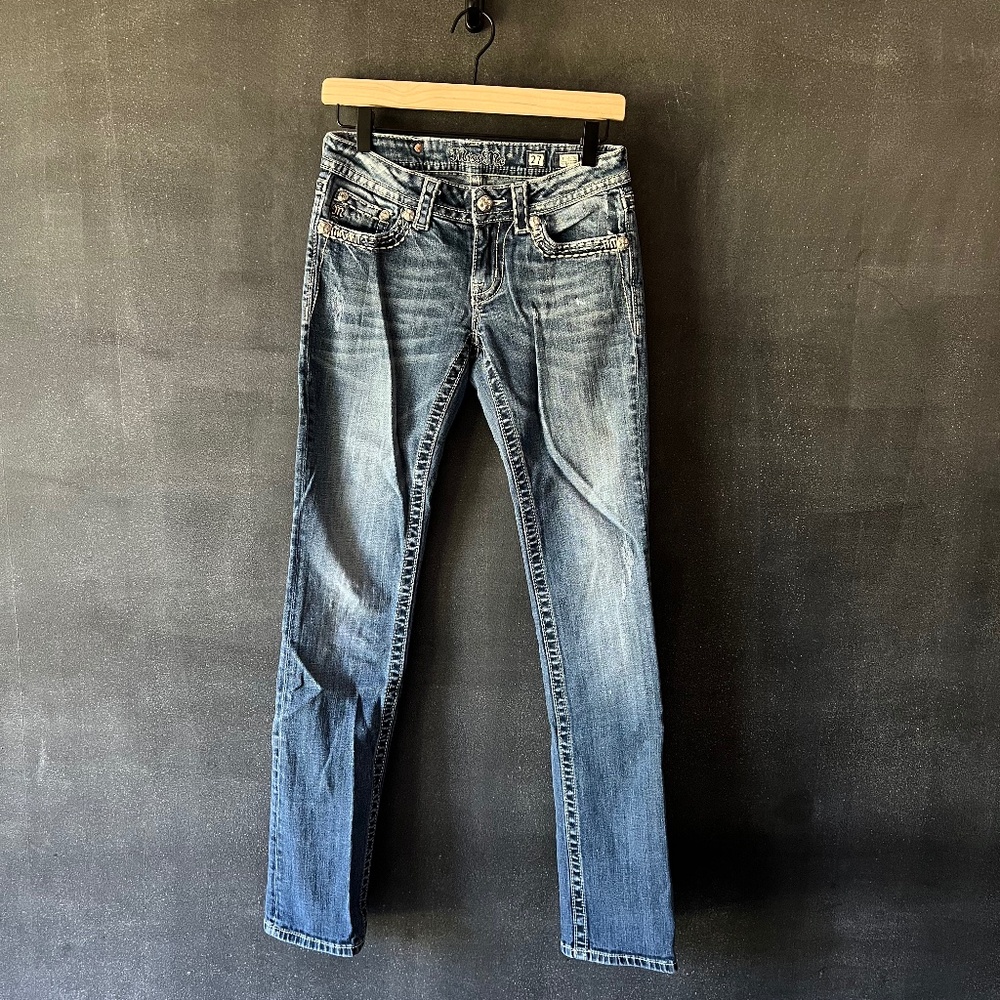 Miss Me Straight Jeans SIZE 27